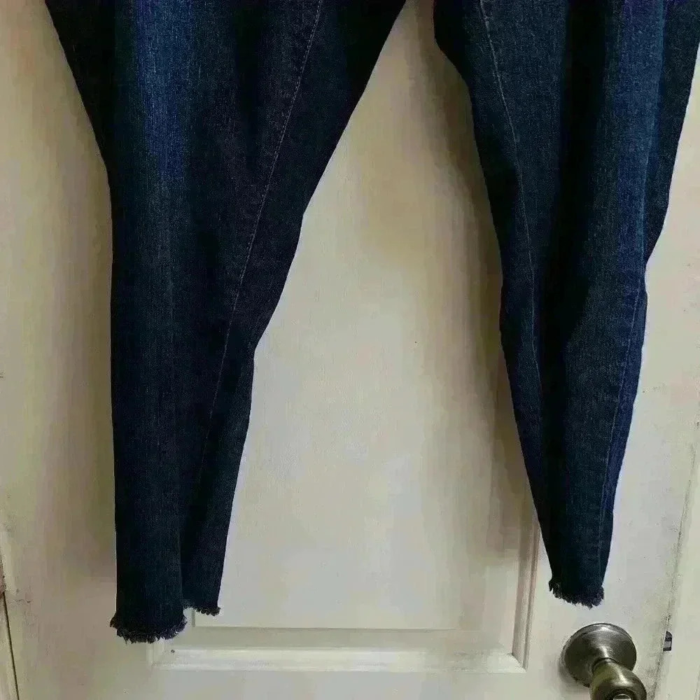 P2005 1822 denim raw hem dark wash  plus size 24w - Picture 9 of 12